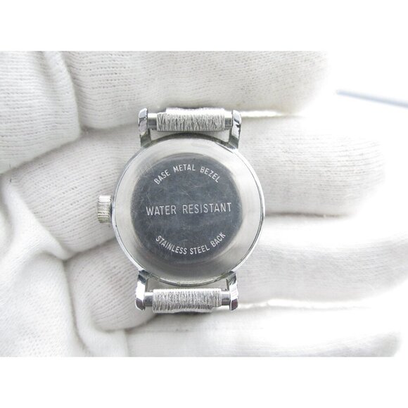 Vtg Women Timex Hand Wind Mechanical Analog 24mm Round Watch (H991) main image 9